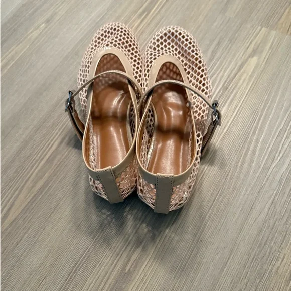 Nude mesh ballet flats - size 7 - Picture 3 of 6